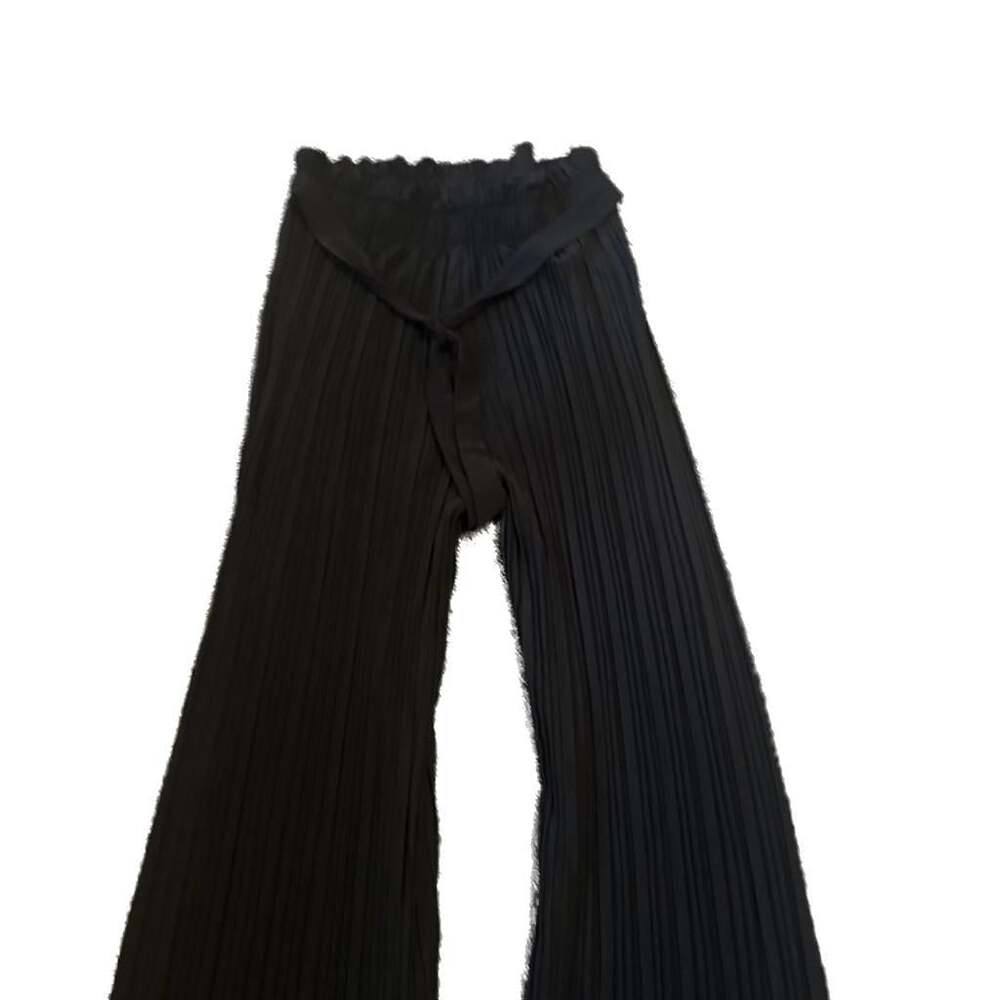 Bloom Seasons Black Light Weight Stretch Tie Waist Wide Leg Pleated Palazzo Pant - Picture 2 of 7